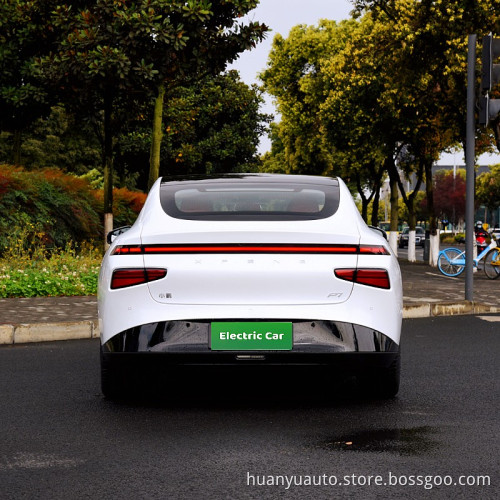 Pure electric medium-sized three box car xpeng p7